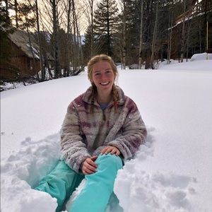 Meet your Posher, Tara